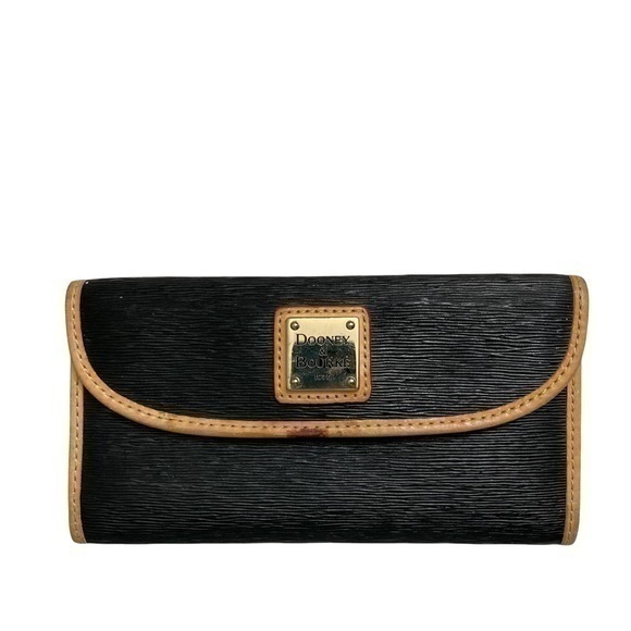 Dooney and Bourke black wallet